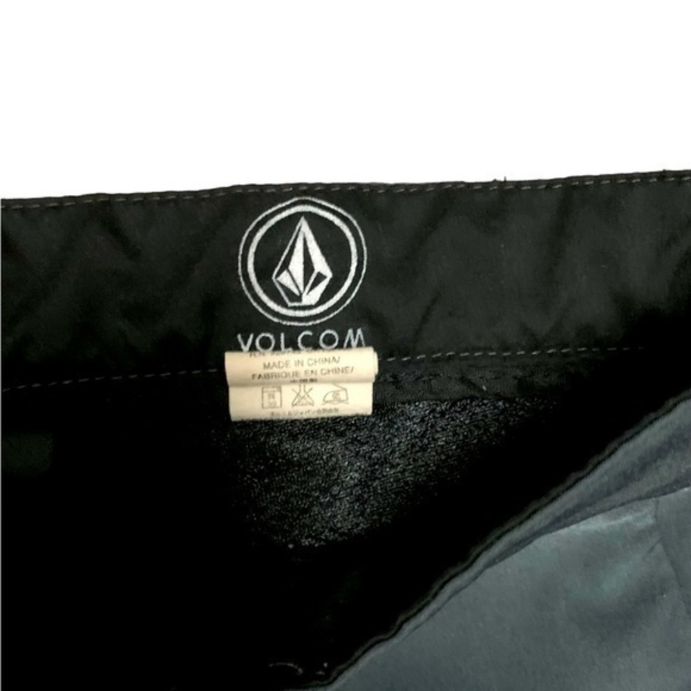 Volcom Grey Shorts With Pockets Light Weight Exce… - image 4